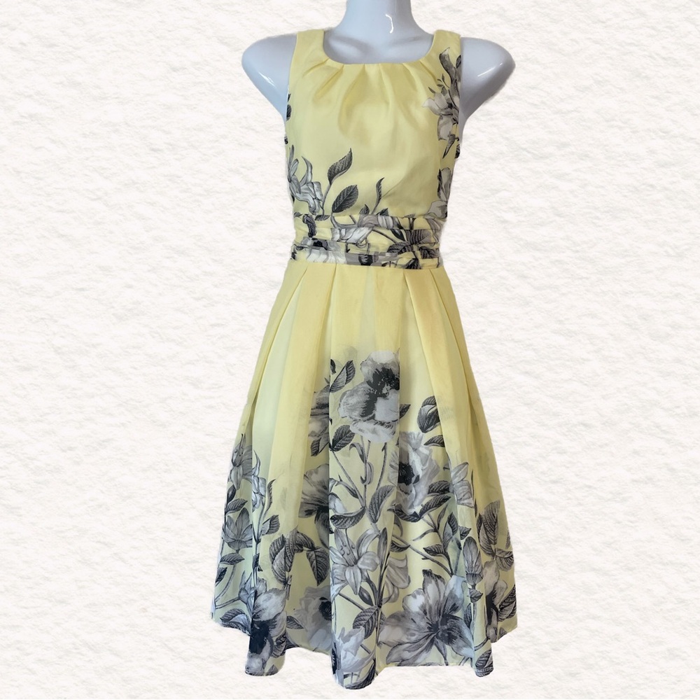 Le Chateau XXS Pale Yellow Grey Floral Fit and Flare Dress